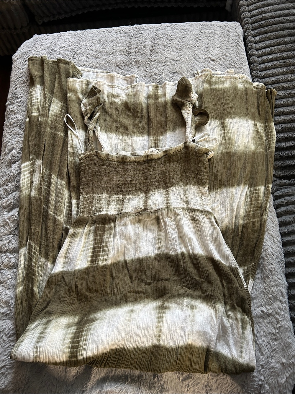 eesome Olive & Cream Tie-Dye Smocked Maxi Dress
